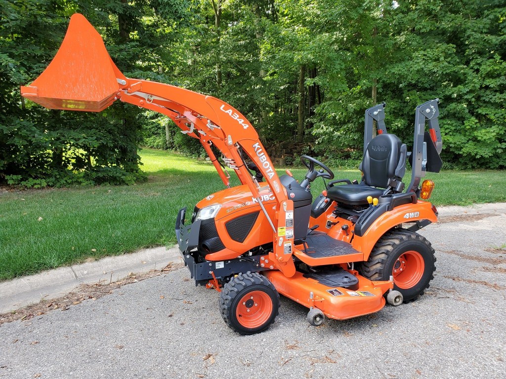 Sold 2018 Kubota Bx2380 Sub Compact Tractor Regreen Equipment And Rental