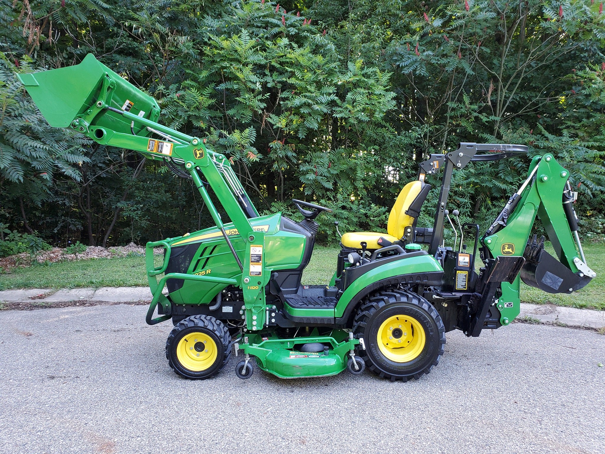 Sub Compact Tractor Loaders