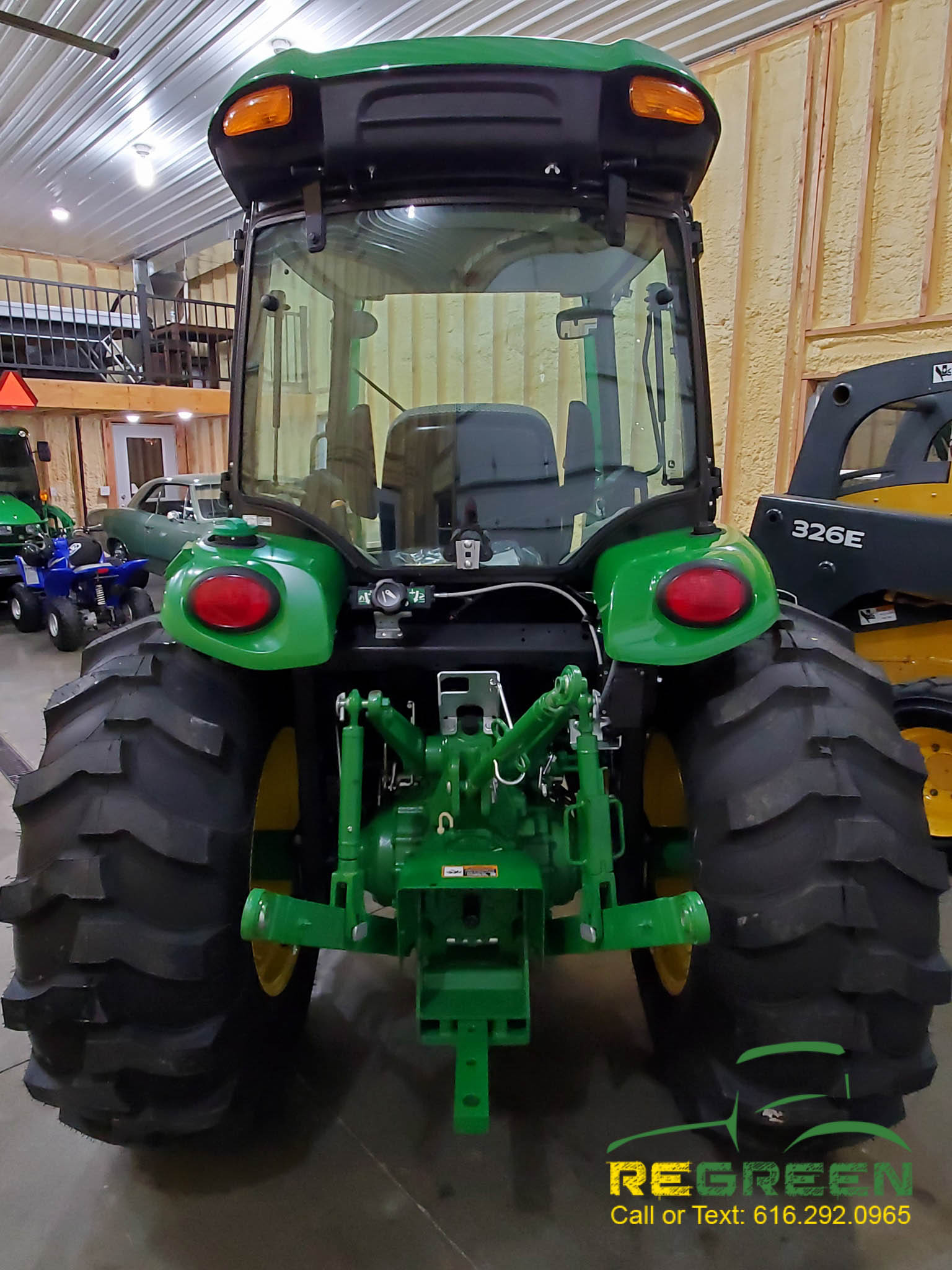 SOLD! LOW HOUR John Deere 4052R Compact Cab Tractor & Self Leveling Loader - Image 7