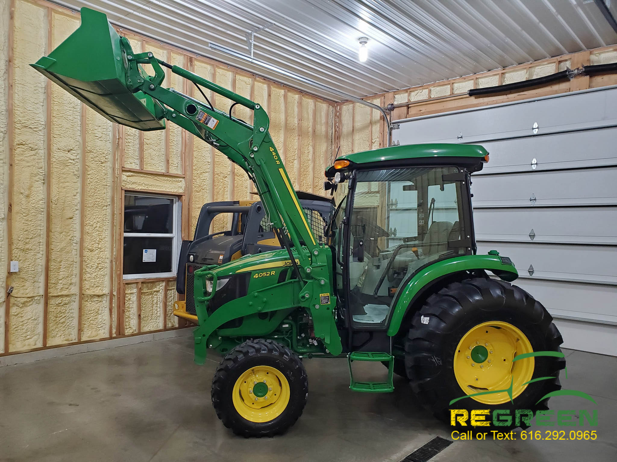 SOLD! LOW HOUR John Deere 4052R Compact Cab Tractor & Self Leveling Loader