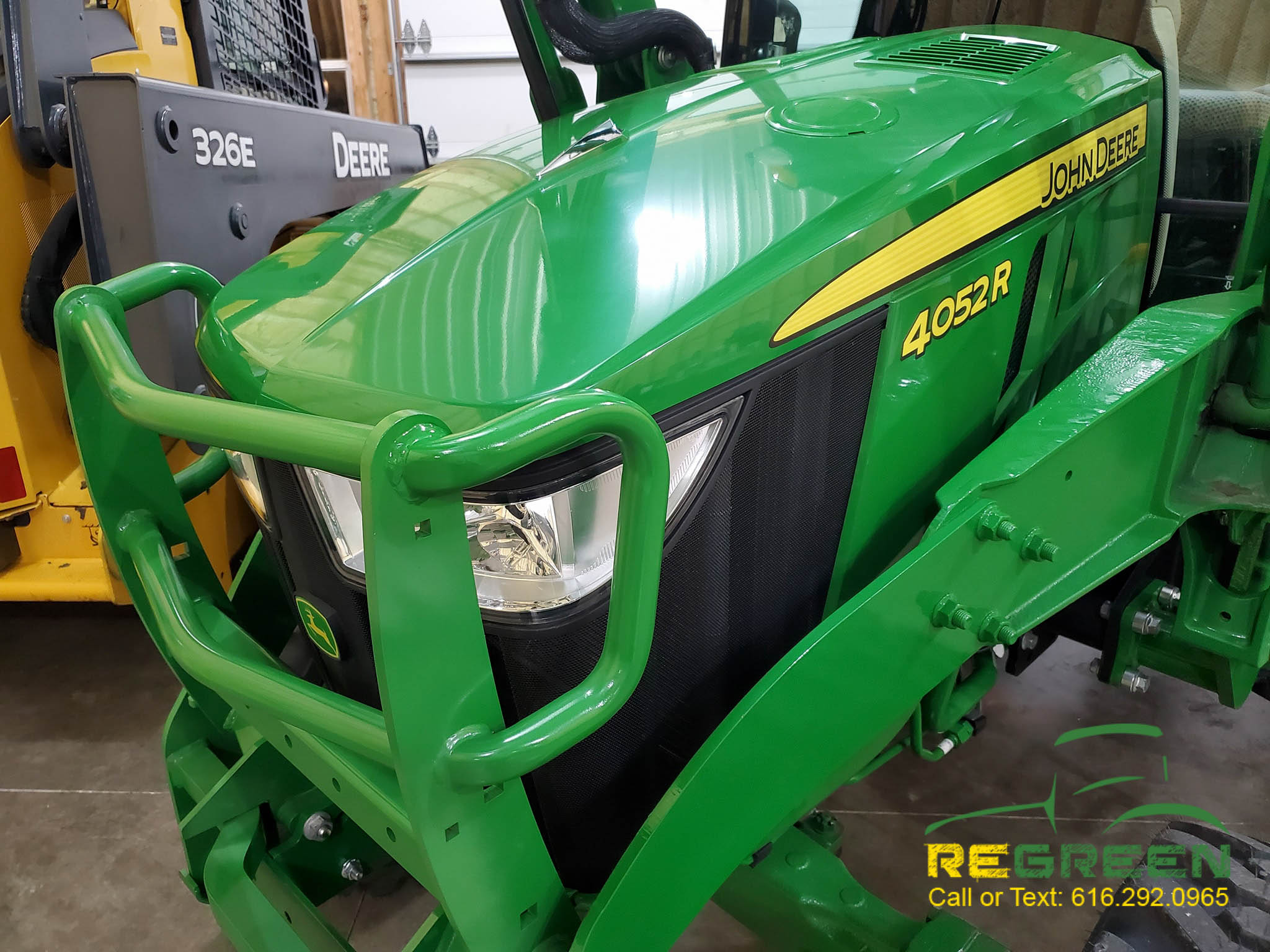 SOLD! LOW HOUR John Deere 4052R Compact Cab Tractor & Self Leveling Loader - Image 12