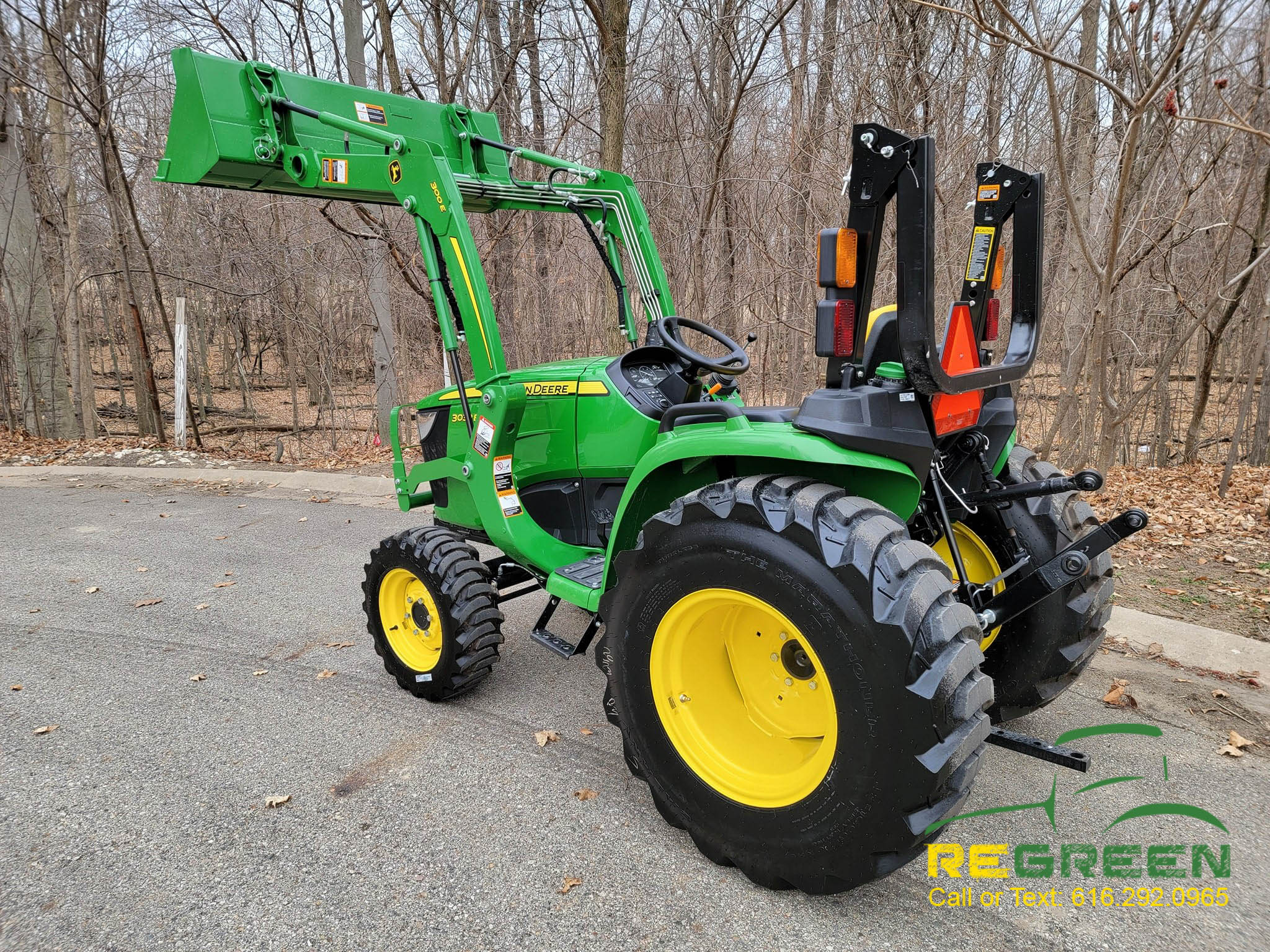 SOLD! LIKE NEW - LOW HOUR 2020 John Deere 3032E 32hp Compact Tractor, Loader, Forks & 60 Brush Hog - Image 2