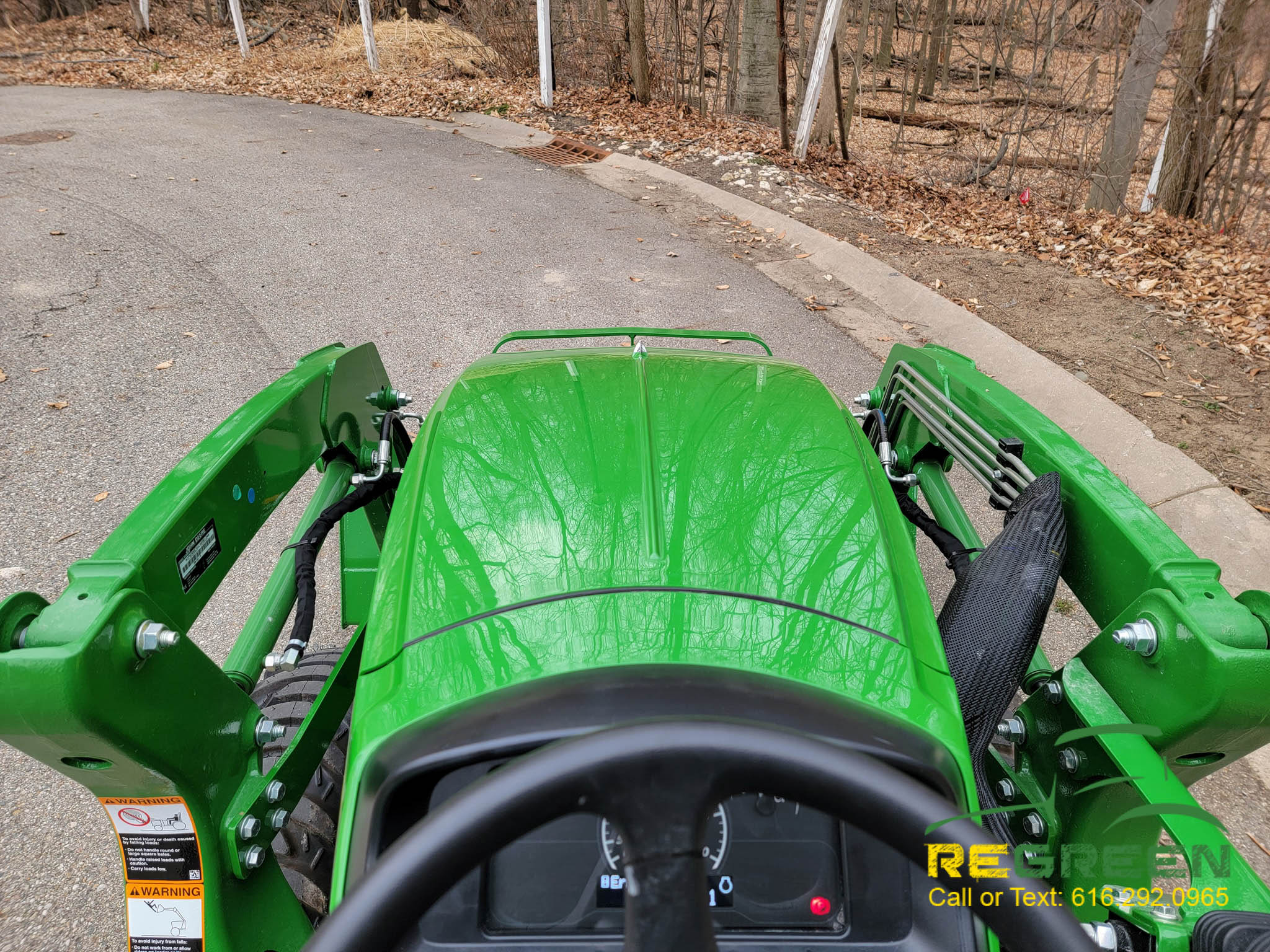 SOLD! LIKE NEW - LOW HOUR 2020 John Deere 3032E 32hp Compact Tractor, Loader, Forks & 60 Brush Hog - Image 7