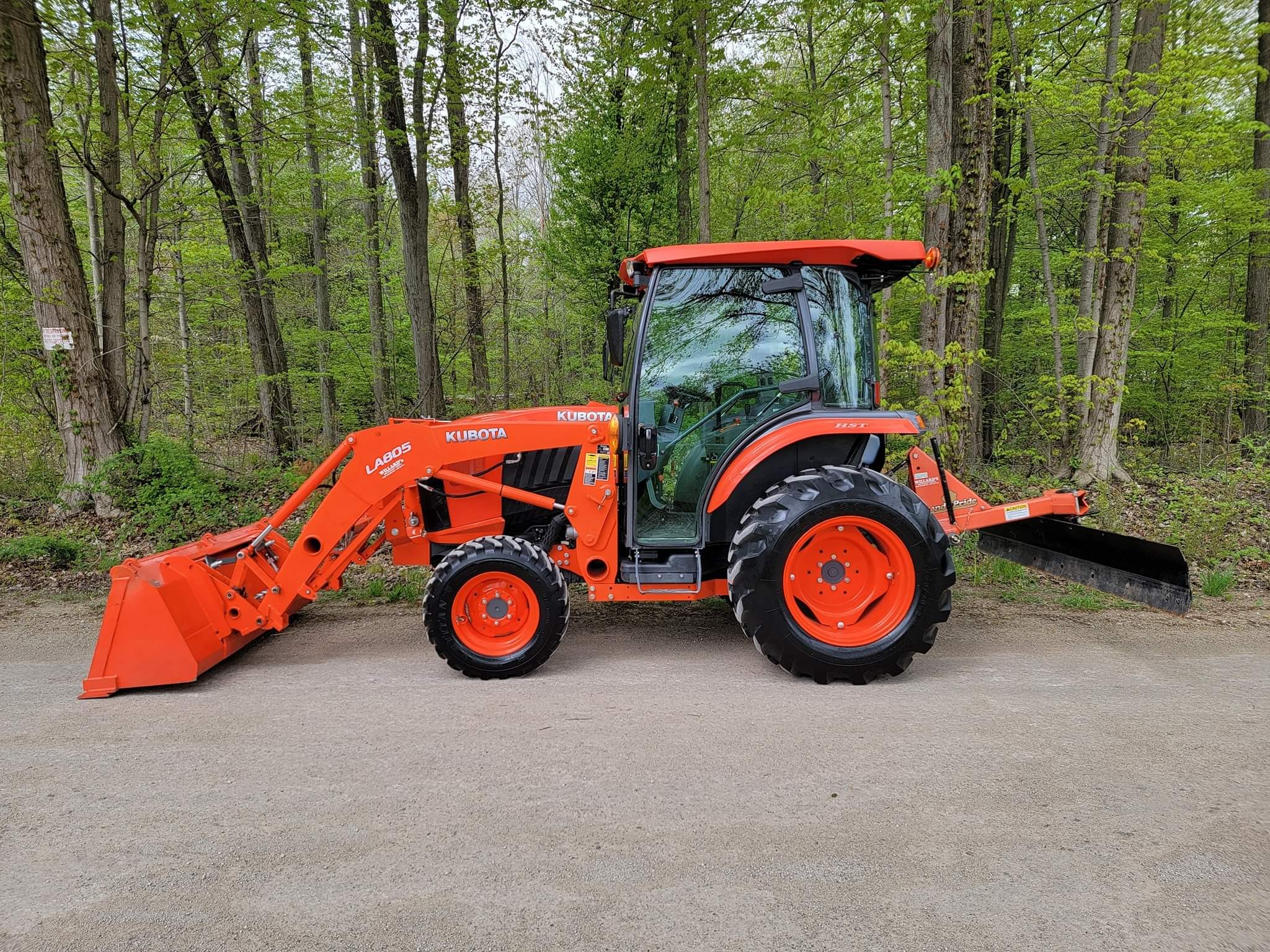 2018 Kubota L3560 Hst Compact Cab Tractor Loader And Back Blade