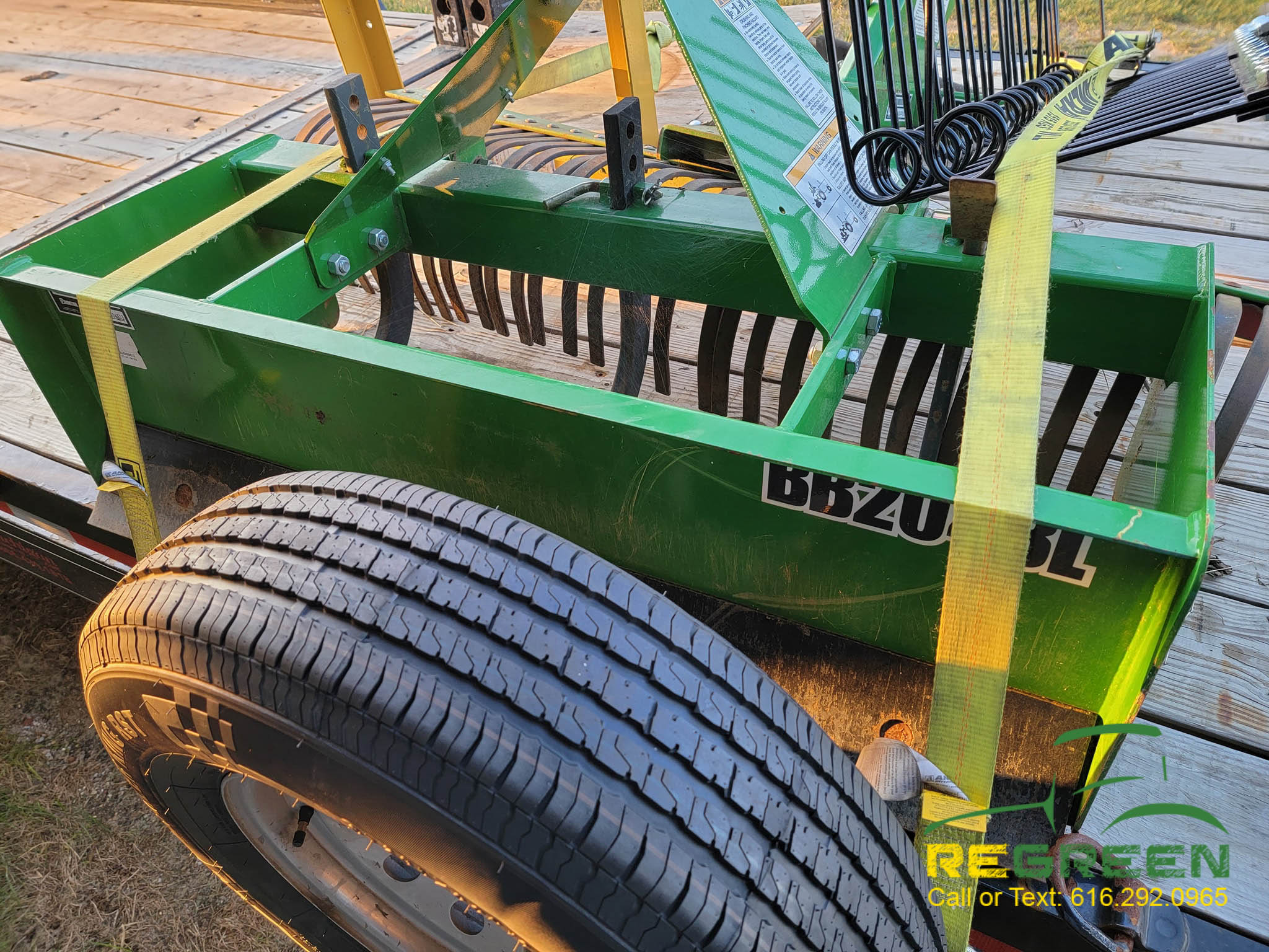 SOLD! 2017 John Deere 1023E Sub Compact Tractor & Attachments Package - Image 9