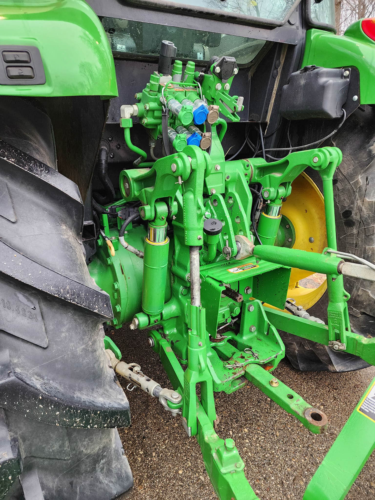 LIKE NEW – LOW HOUR John Deere 5090M 90hp Utility Tractor & Implements Bundle - Image 17