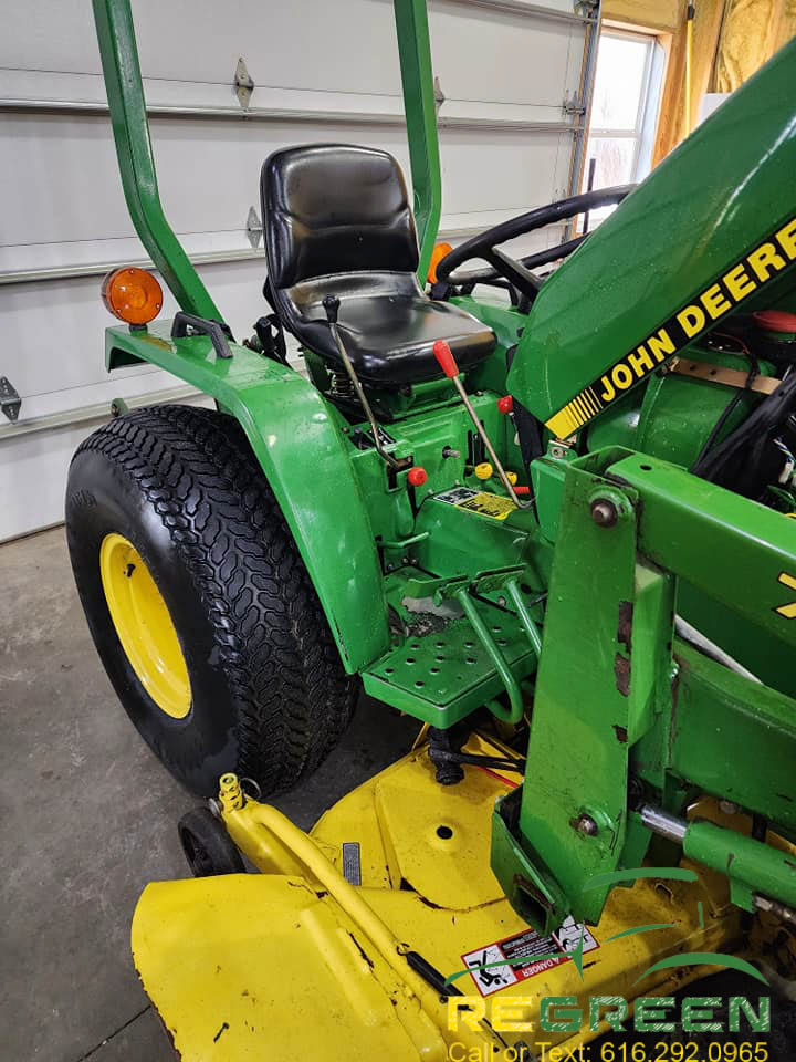 John Deere 770 Compact Tractor, Loader & Mower - Image 6