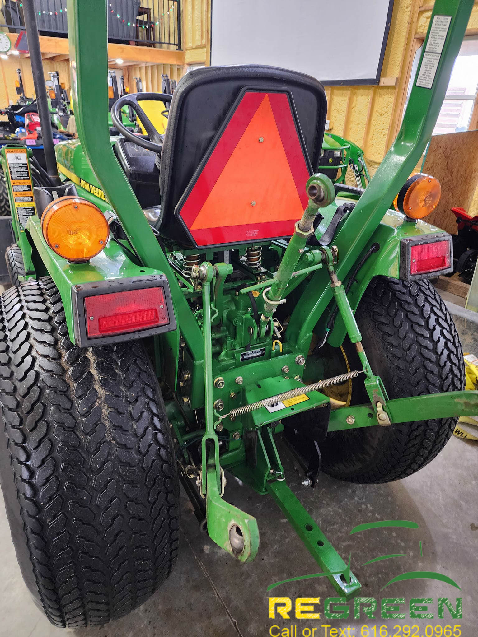 John Deere 770 Compact Tractor, Loader & Mower - Image 10