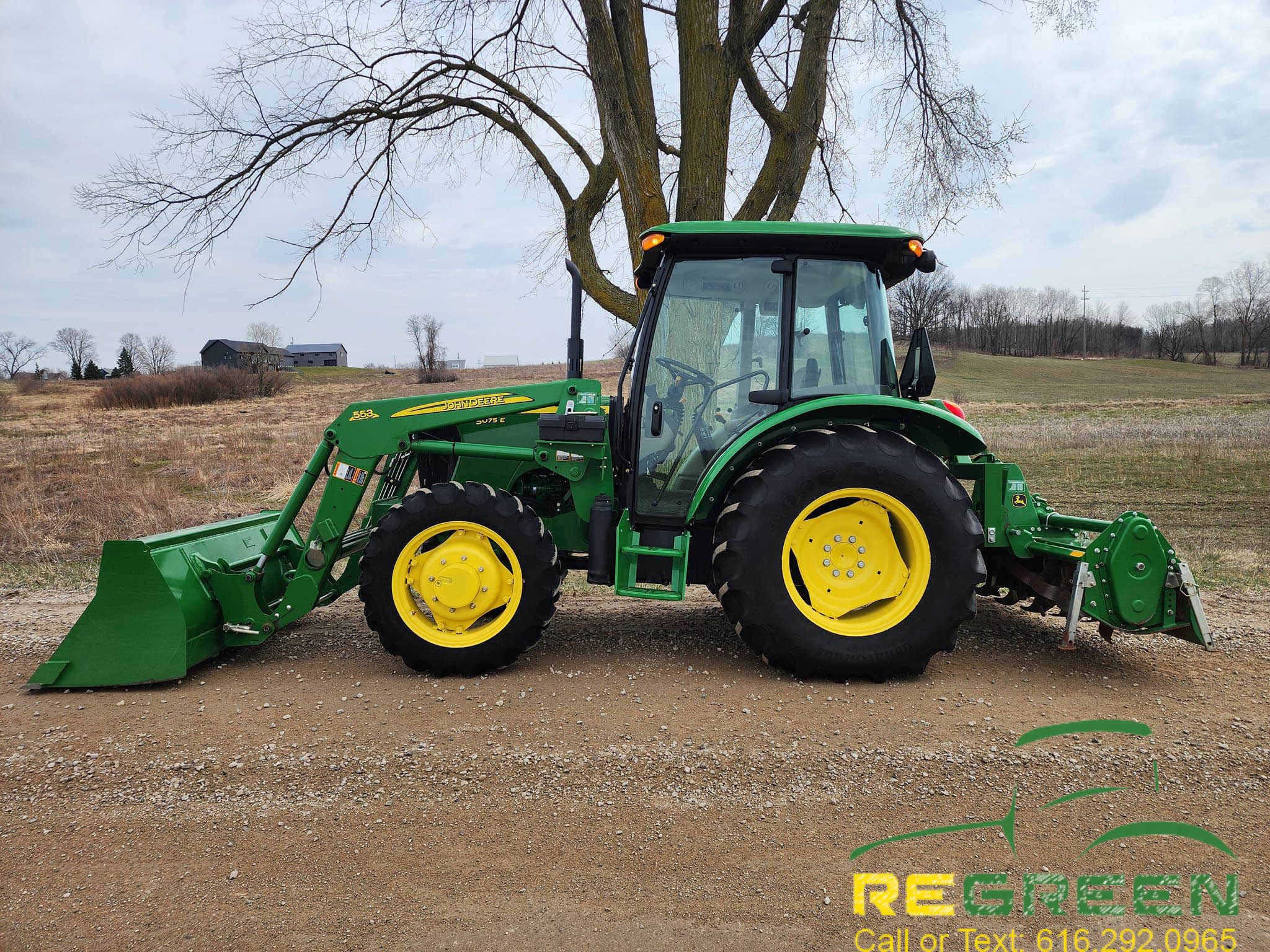 John Deere 5075E Utility Cab Tractor, Loader & Implements - Image 17