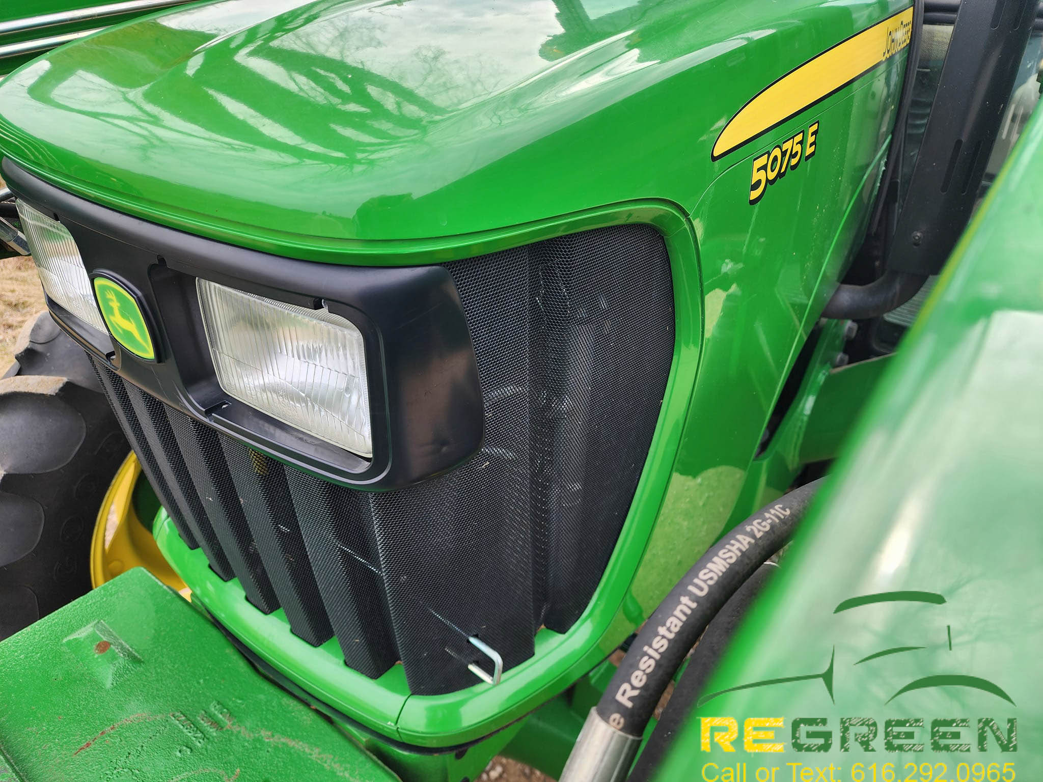John Deere 5075E Utility Cab Tractor, Loader & Implements - Image 15