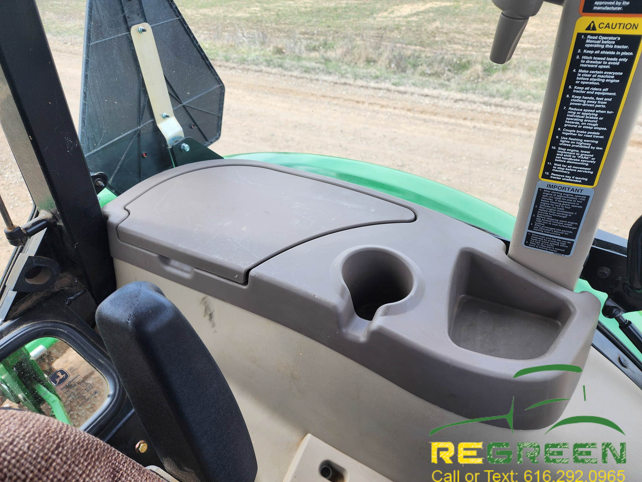 John Deere 5075E Utility Cab Tractor, Loader & Implements - Image 3