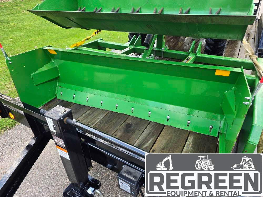 2023 John Deere 3025E Compact Tractor, Trailer & Attachments Package - Image 9