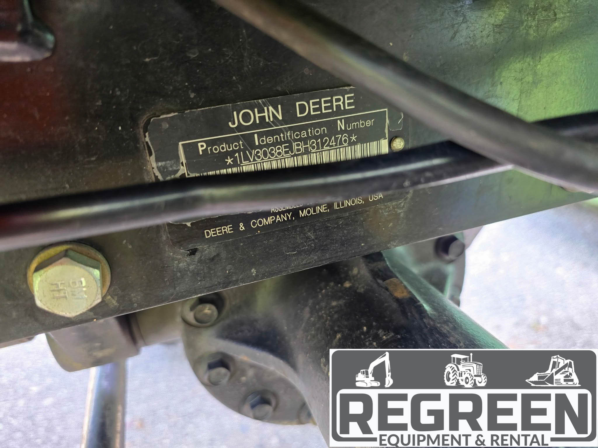 2011 John Deere 3038E 38hp Compact Tractor & Loader - Image 12