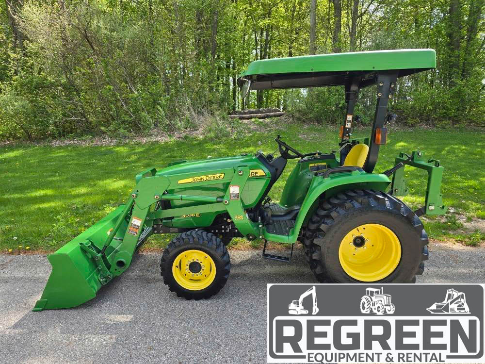 2011 John Deere 3038E 38hp Compact Tractor & Loader - Image 15