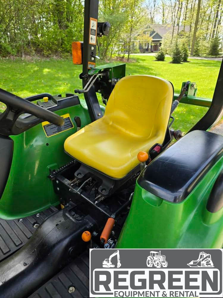 2011 John Deere 3038E 38hp Compact Tractor & Loader - Image 16