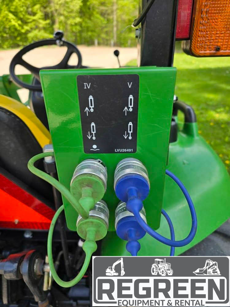 2011 John Deere 3038E 38hp Compact Tractor & Loader - Image 17